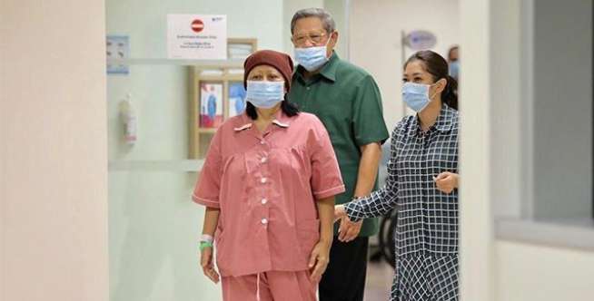 Ibu Ani Yudhoyono