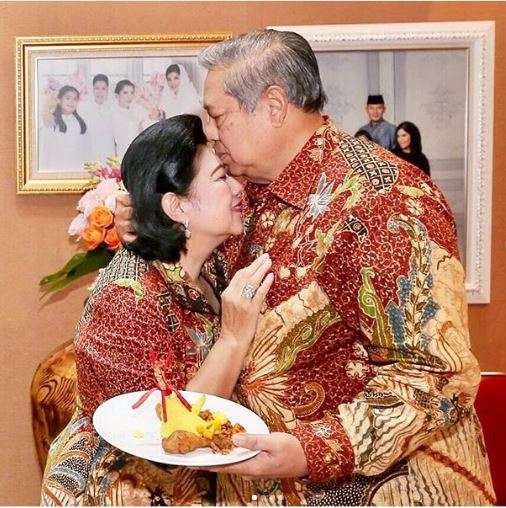 Ibu Ani Yudhoyono