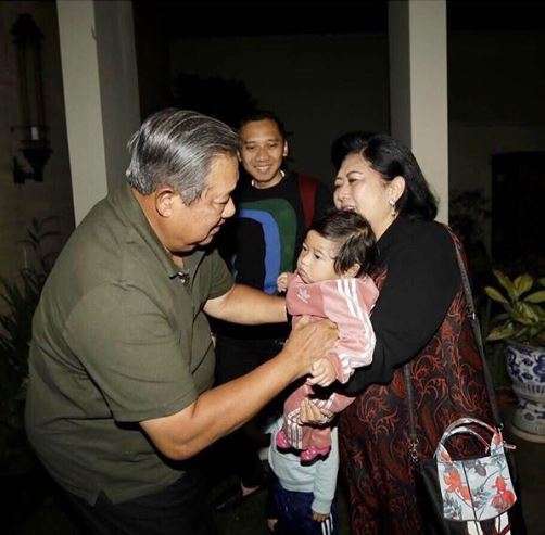Ibu Ani Yudhoyono