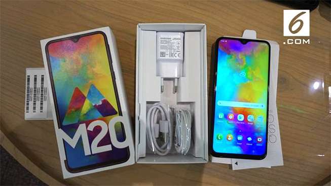 Cek Harga HP Samsung Galaxy M20 Bezel-less.