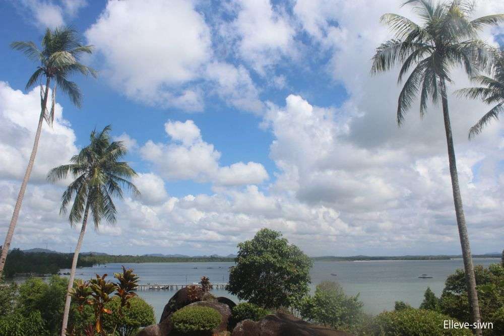 Pantai Batu Dinding, Belinyu