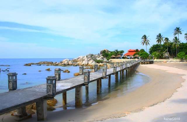 Pantai Parai Tenggiri