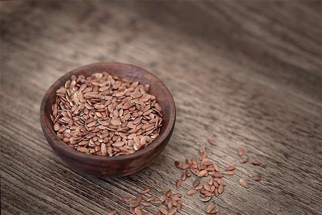 Cara Mengecilkan Payudara dengan Mengonsumsi Flax Seed (Biji Rami)