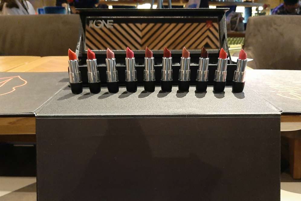 The One Colour Stylist Ultimate Lipstick
