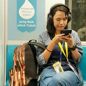 Jabra mengeluarkan headset yang berteknologi ANC dan AI (1)