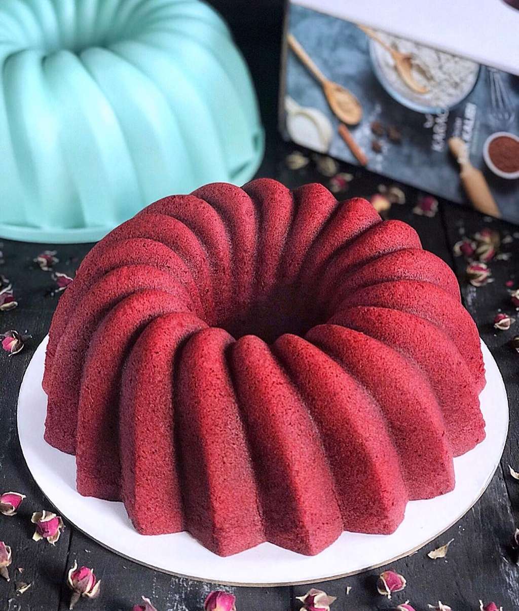 Red Velvet Butter Cake with Cream Cheese Glaze
