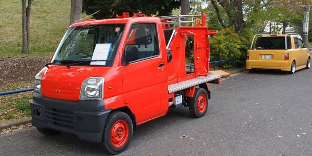 Mobil damkar