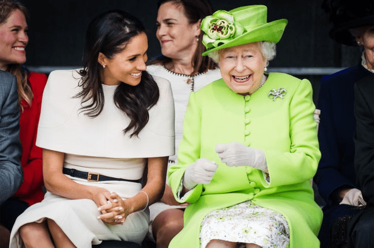 10 Outfit Meghan Markle Berharga Fantastis