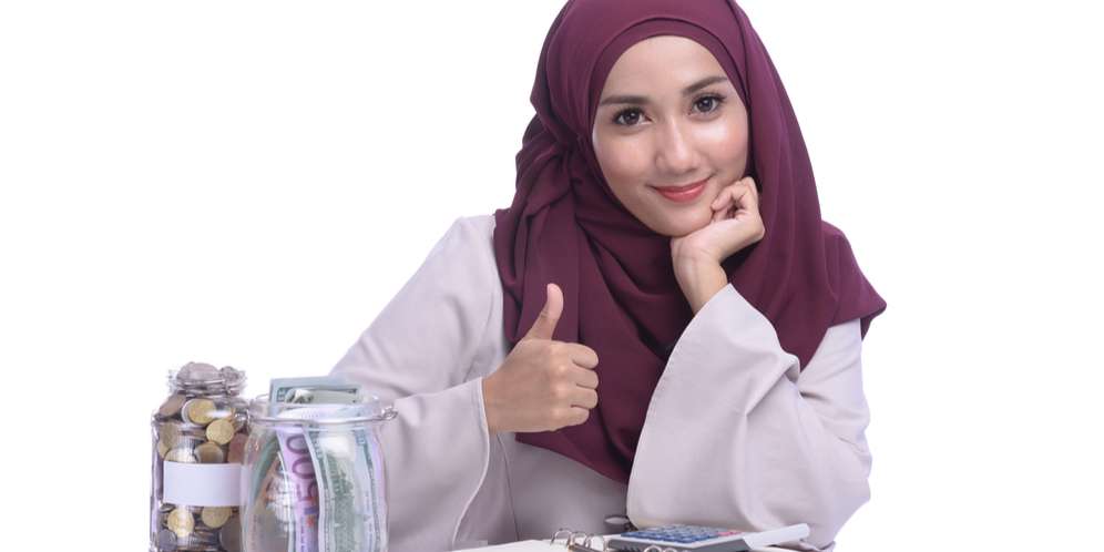Tersenyum