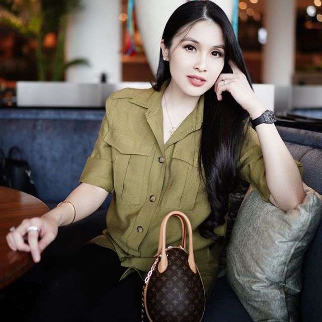 Sandra Dewi
