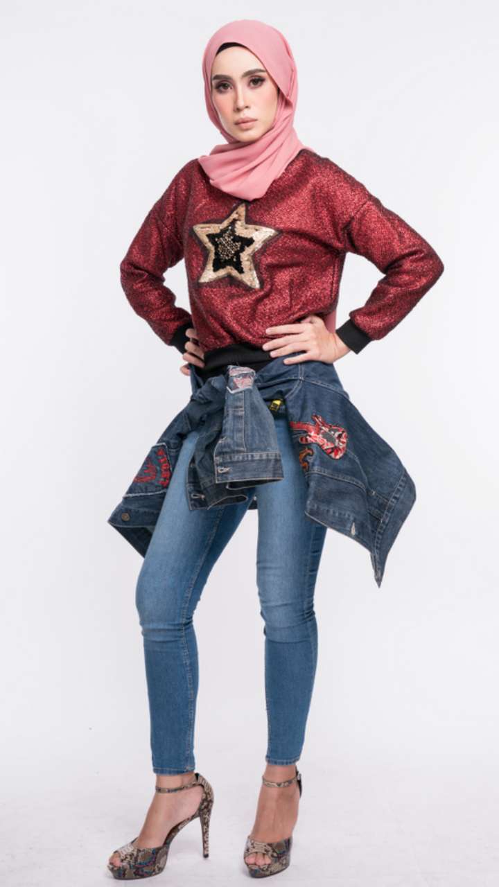 Ilustrasi Hijab Jeans Jins