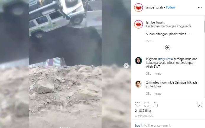 Truk dan Land Rover ambles di underpass Kentungan, Yogyakarta.