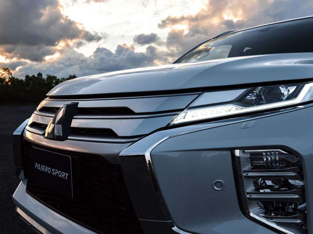Tampilan grille Mitsubishi Pajero Sport.