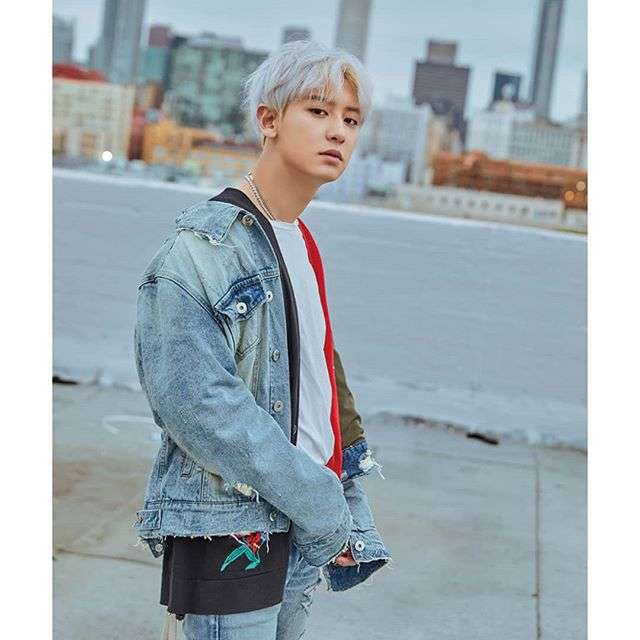 Pesona Gaya Fashion EXO-SC pada Debut Pertamanya