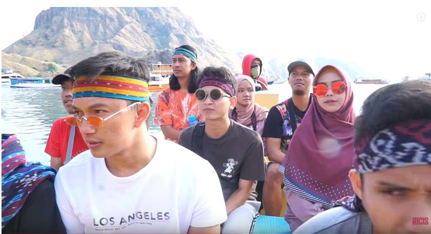 ricis liburan bersama tim