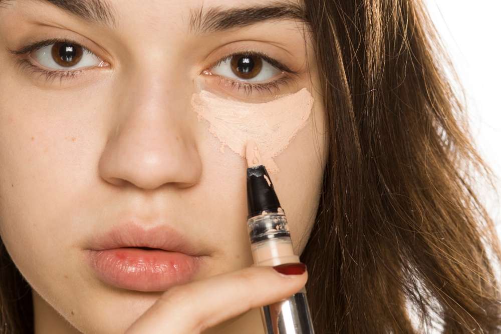 Memakai Concealer