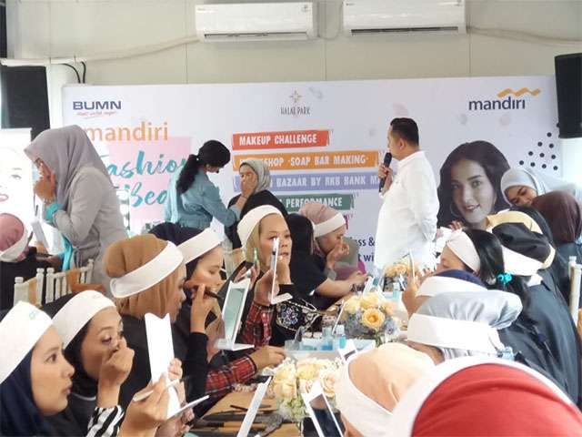 Beauty Class di Fashion & Beauty Bazaar di Halal Park, Senayan