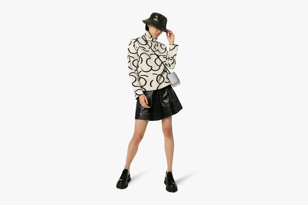 Fashion Items yang Harus Kalian Miliki di Pertengahan Tahun 2019 Ini