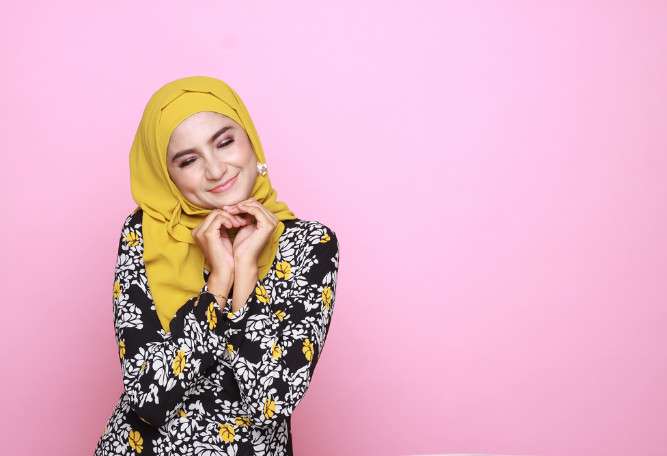 Make Up