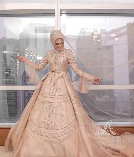 Gaun pengantin Cut Meyriska