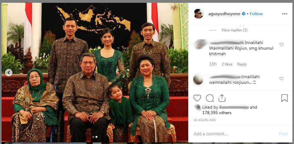 Foto keluarga SBY bersama Mendiang Ani dan Ibunda