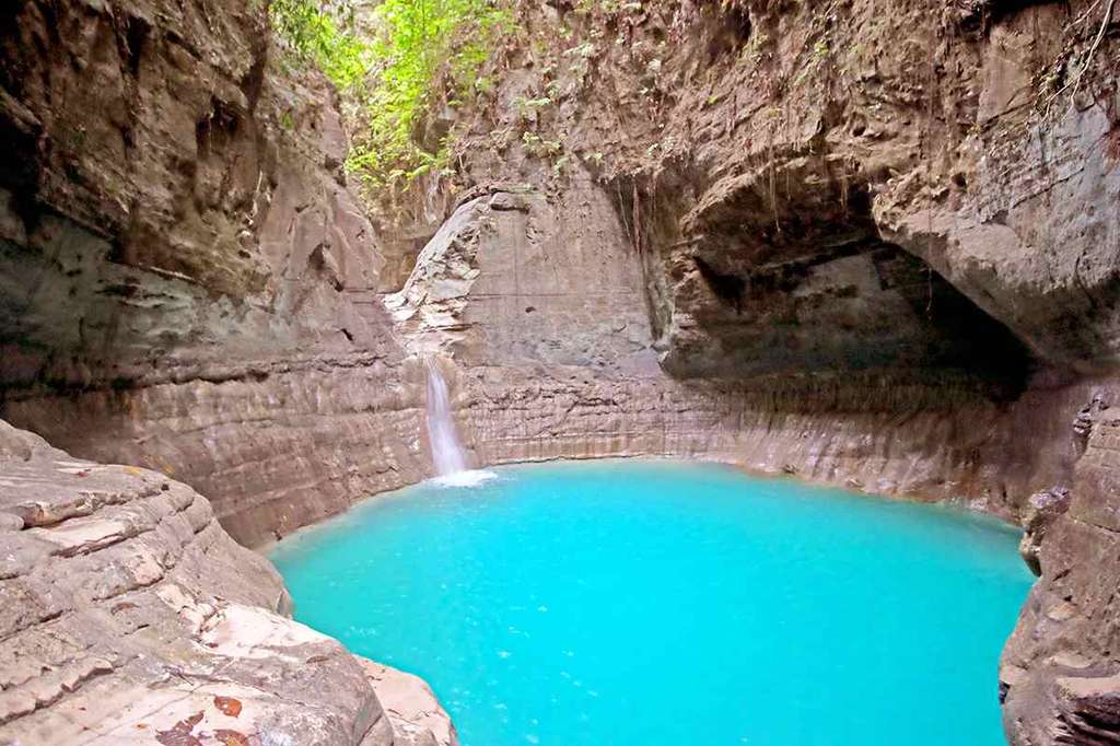 Air Terjun di Sumba