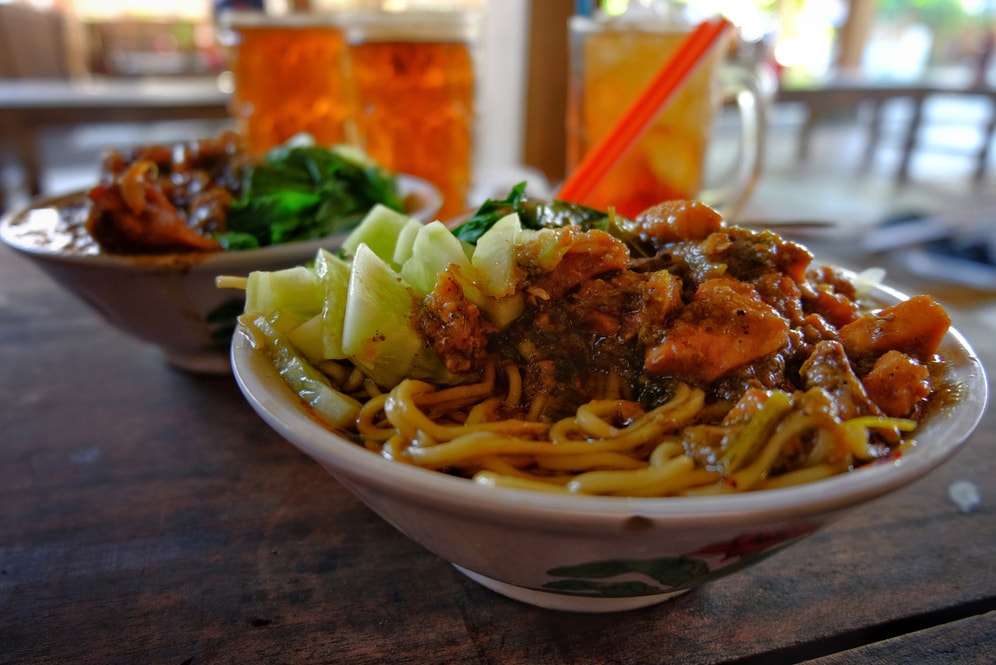 3 Cara Membuat Mie Ayam dari Berbagai Daerah