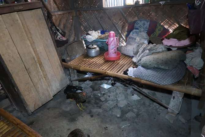 Lansia di Kandang Kambing
