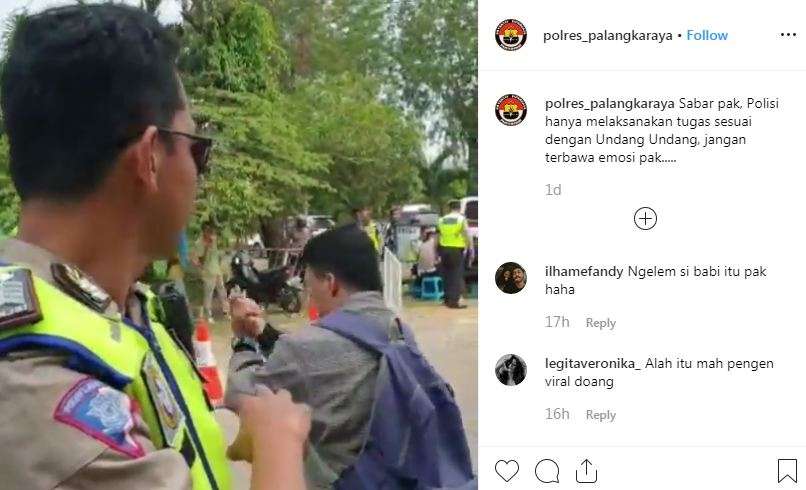 Lha, yang ditilang malah pamer tenaga dalam.