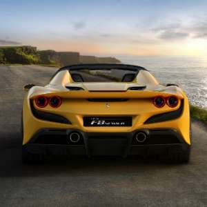 Ferrari F8 Spider (3)