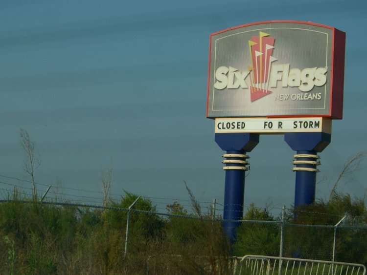 Six Flags