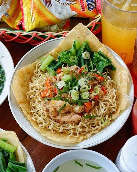 Mi ayam Nyonya Nay