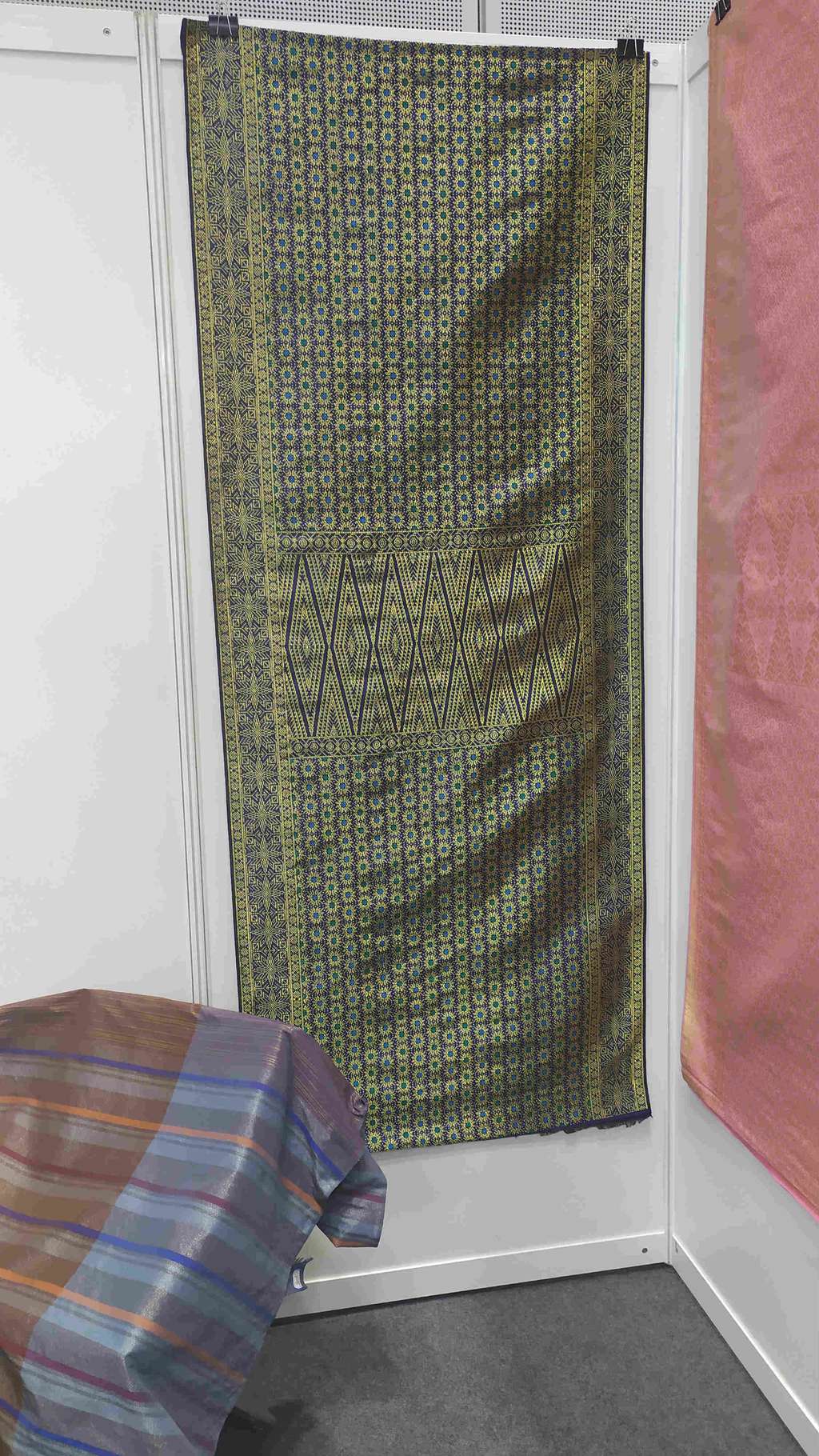 Tenun Cipogot