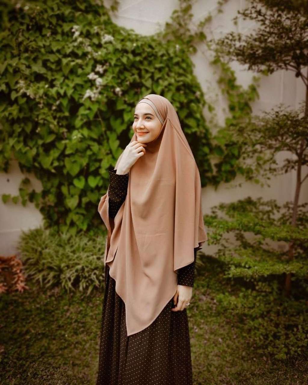zaskia sungkar zaskia sungkar