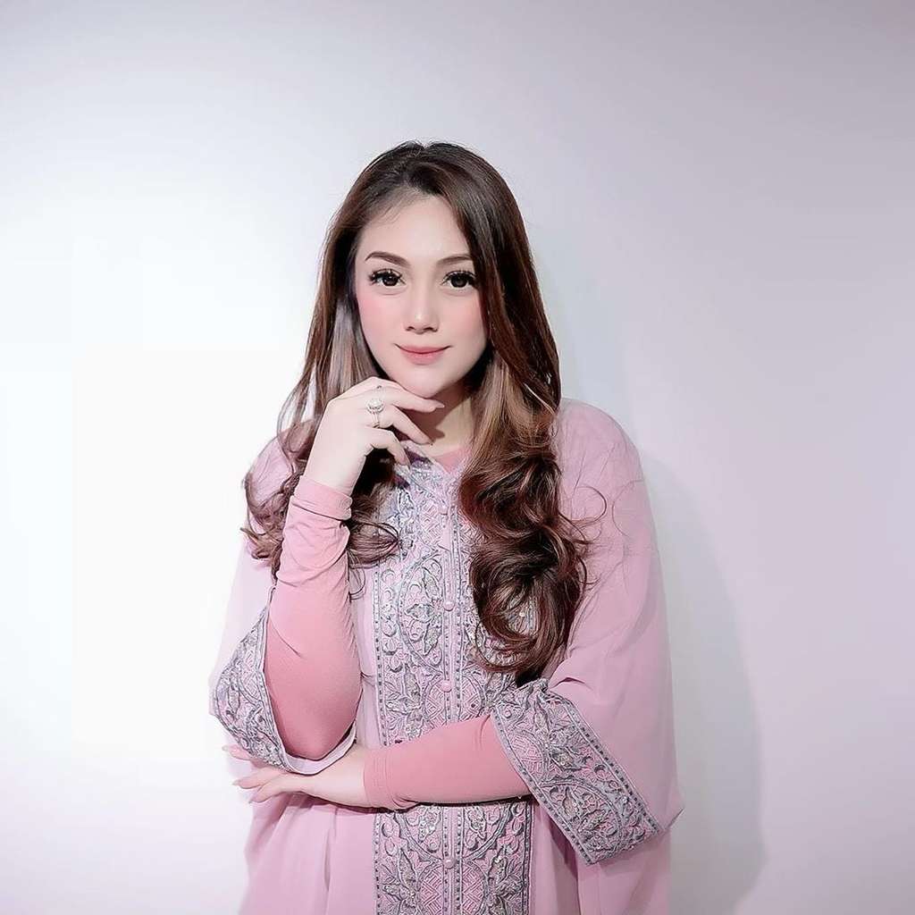 Celine Evangelista Celine Evangelista