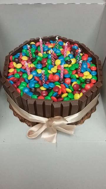 4 Cara Menghias Kue Ulang Tahun, Mudah dan Murah
