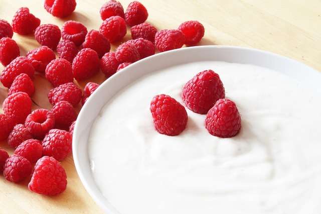10 Makanan Sehat Pembersih Usus Besar