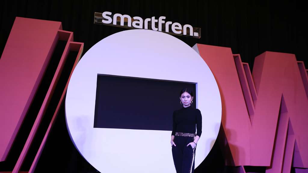 Niki Zefanya smartfren