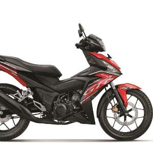 Motor ini mengusung mesin DOHC 6 percepatan