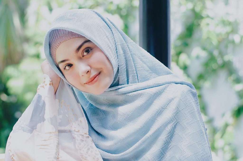 Vebby Palwinta