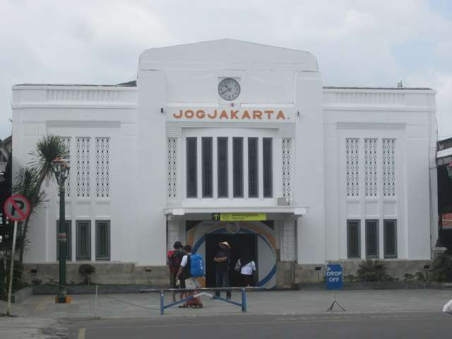 Stasiun Tugu, Wisata Jogja dekat Malioboro