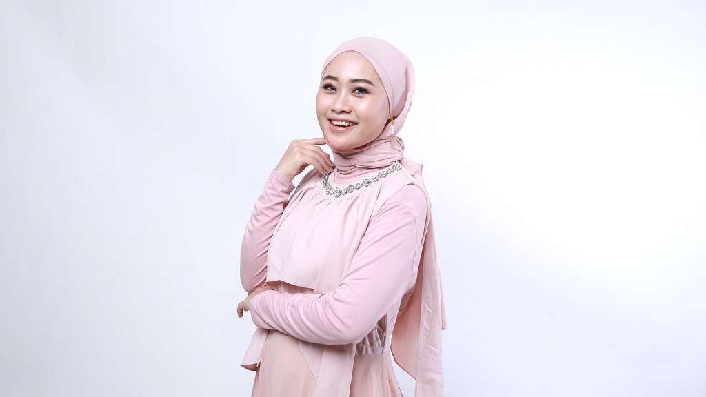 ainindya saskhita