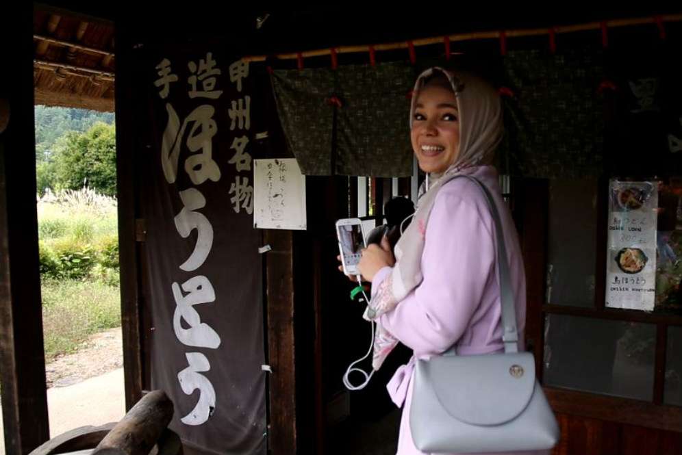 Dewi Sandra