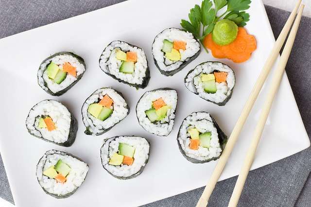 Cara Membuat Sushi