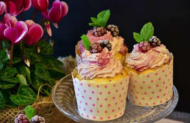 4 Cara Membuat Cupcake, Si Kecil Penggoda Lidah