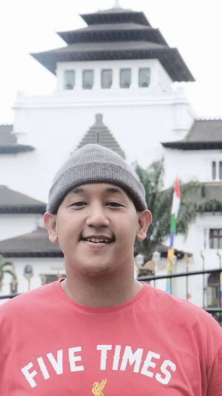 Penampilan Rifat Umar