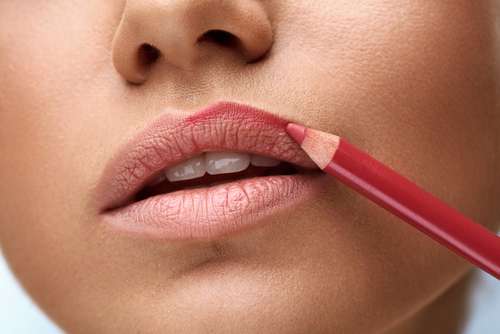 Cara Memakai Lipstik