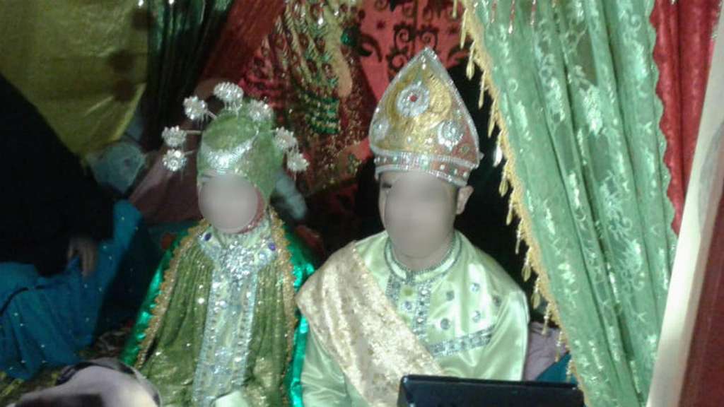 WNA Tiongkok Nikahi Gadis Desa Gorontalo Utara. (Liputan6.com/Arfandi Ibrahim)