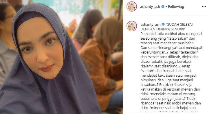 Ashanty berhijab