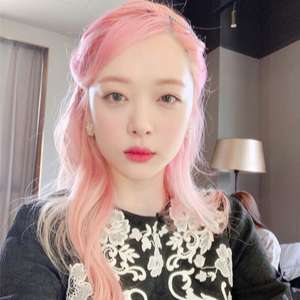 Sulli ex-F(X) Meninggal Dunia